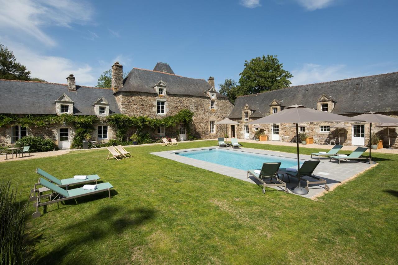 Manoir Du Vau D Arz Gites Et Chambres D Hotes Avec Piscine Malansac Buitenkant foto