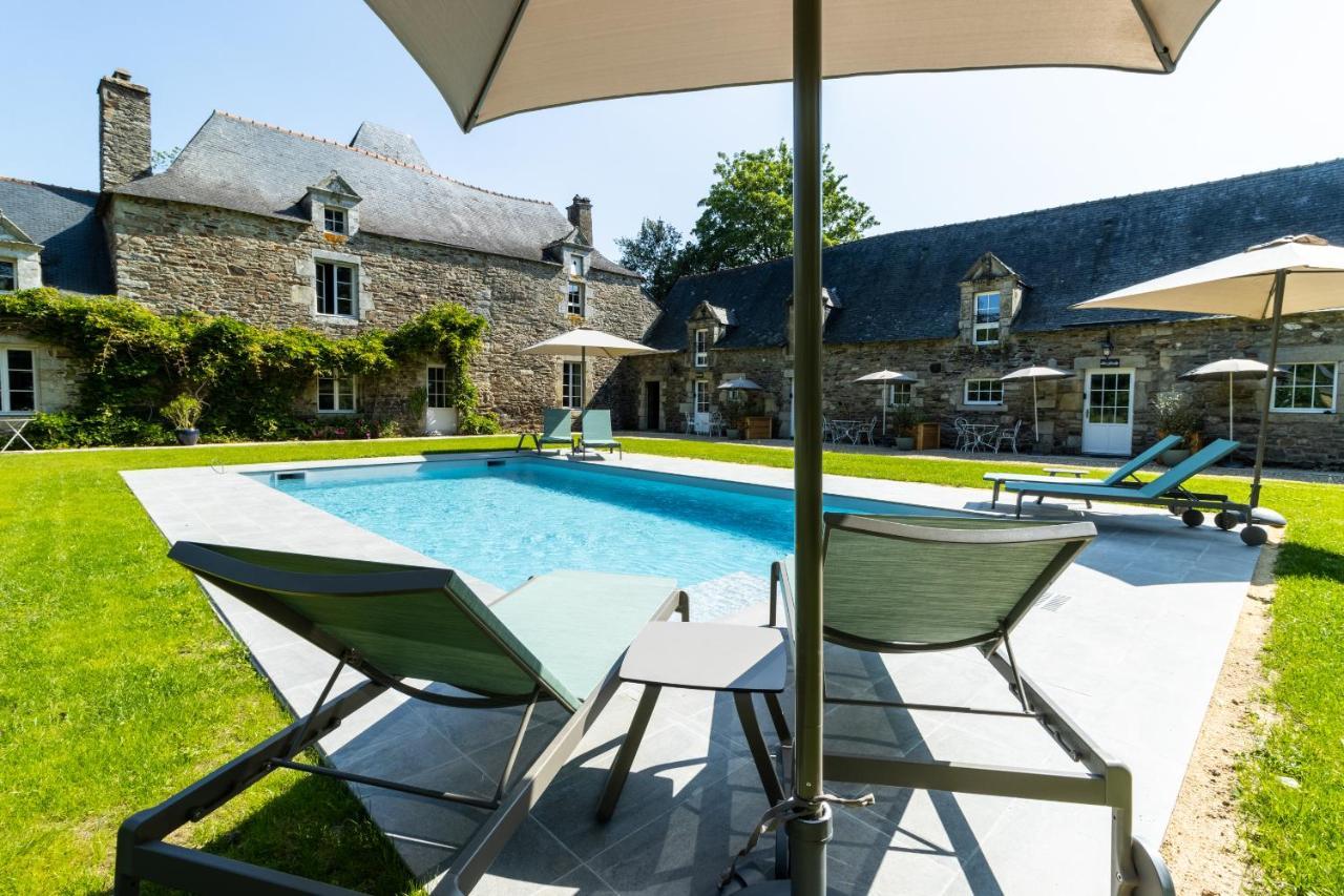 Manoir Du Vau D Arz Gites Et Chambres D Hotes Avec Piscine Malansac Buitenkant foto
